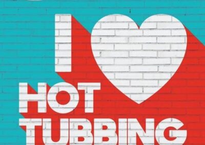 LOVE Hot Tubbing